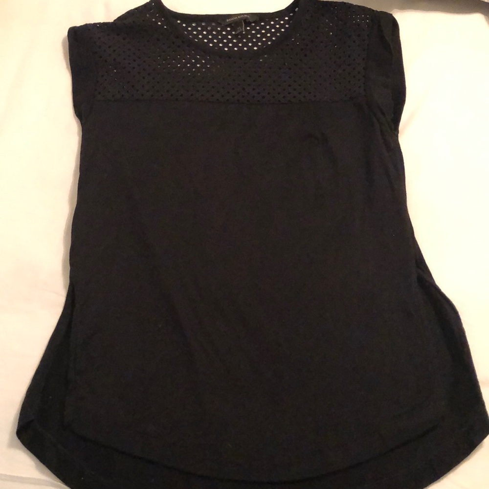 Black sleeveless Banana Republic shirt